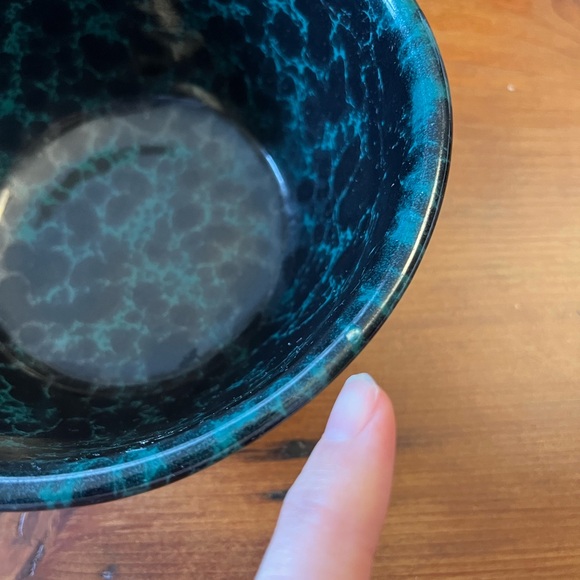 Bennington Potters - 4 Large Basic Bowls- Black on Green -like Heath